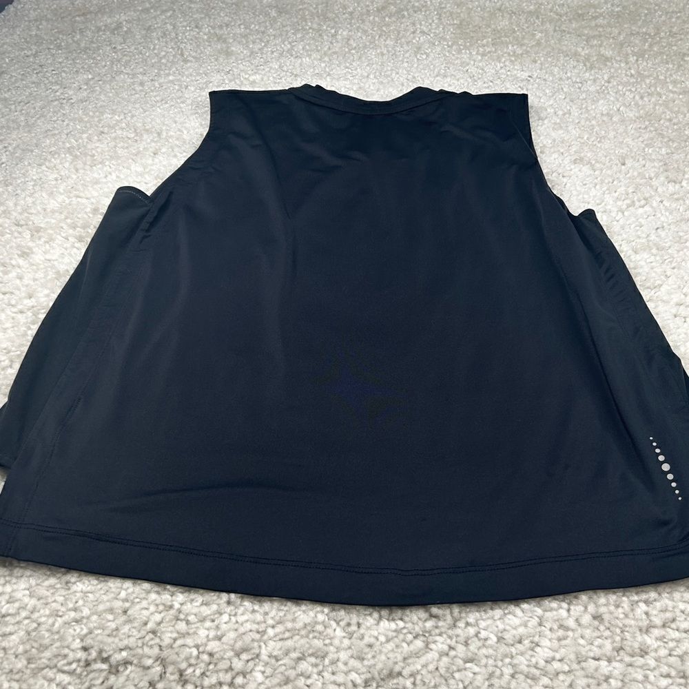 Title Nine Airess Tank Black - Picture 2 of 6